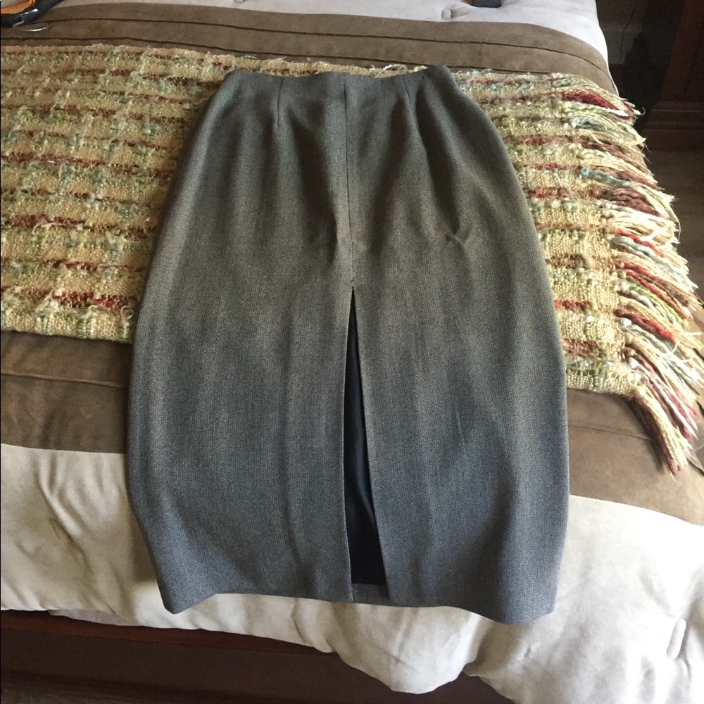 Suit - Picture 3 of 3